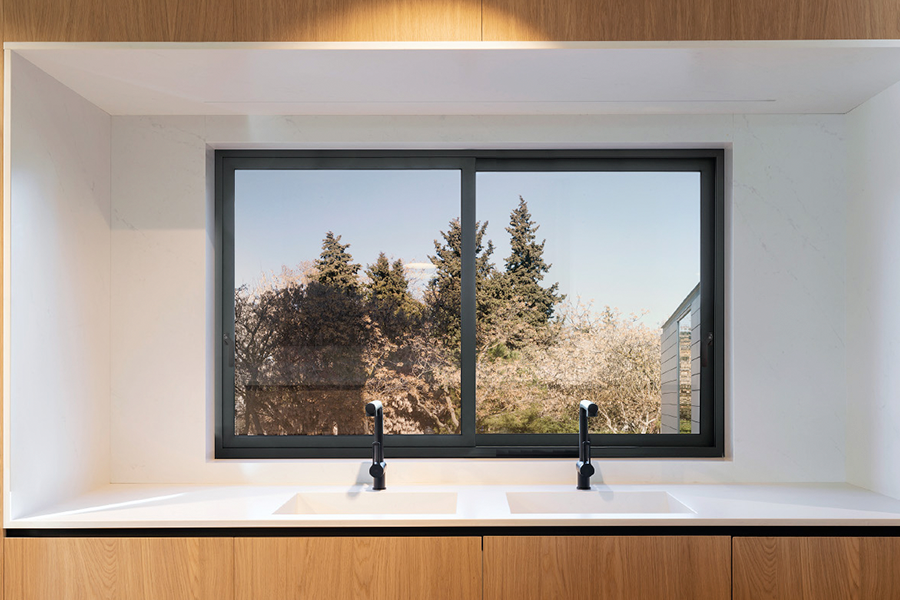 Janela de correr minimalista